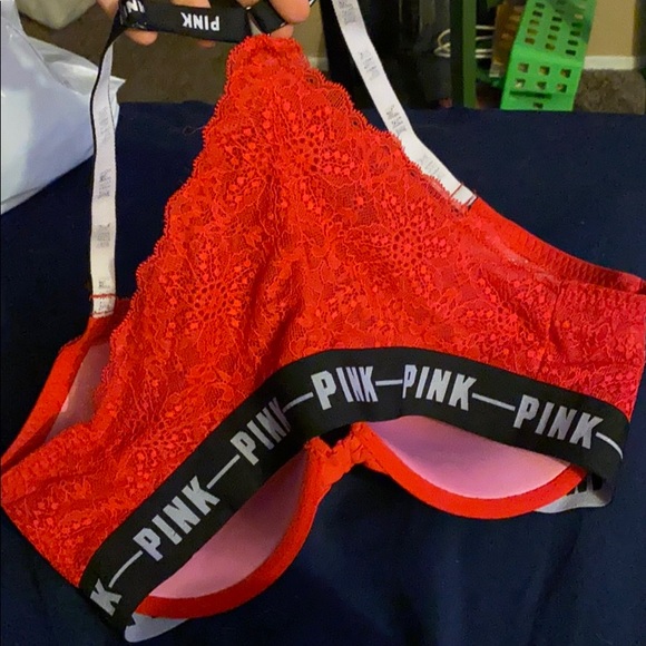 Pink bra - Picture 2 of 3